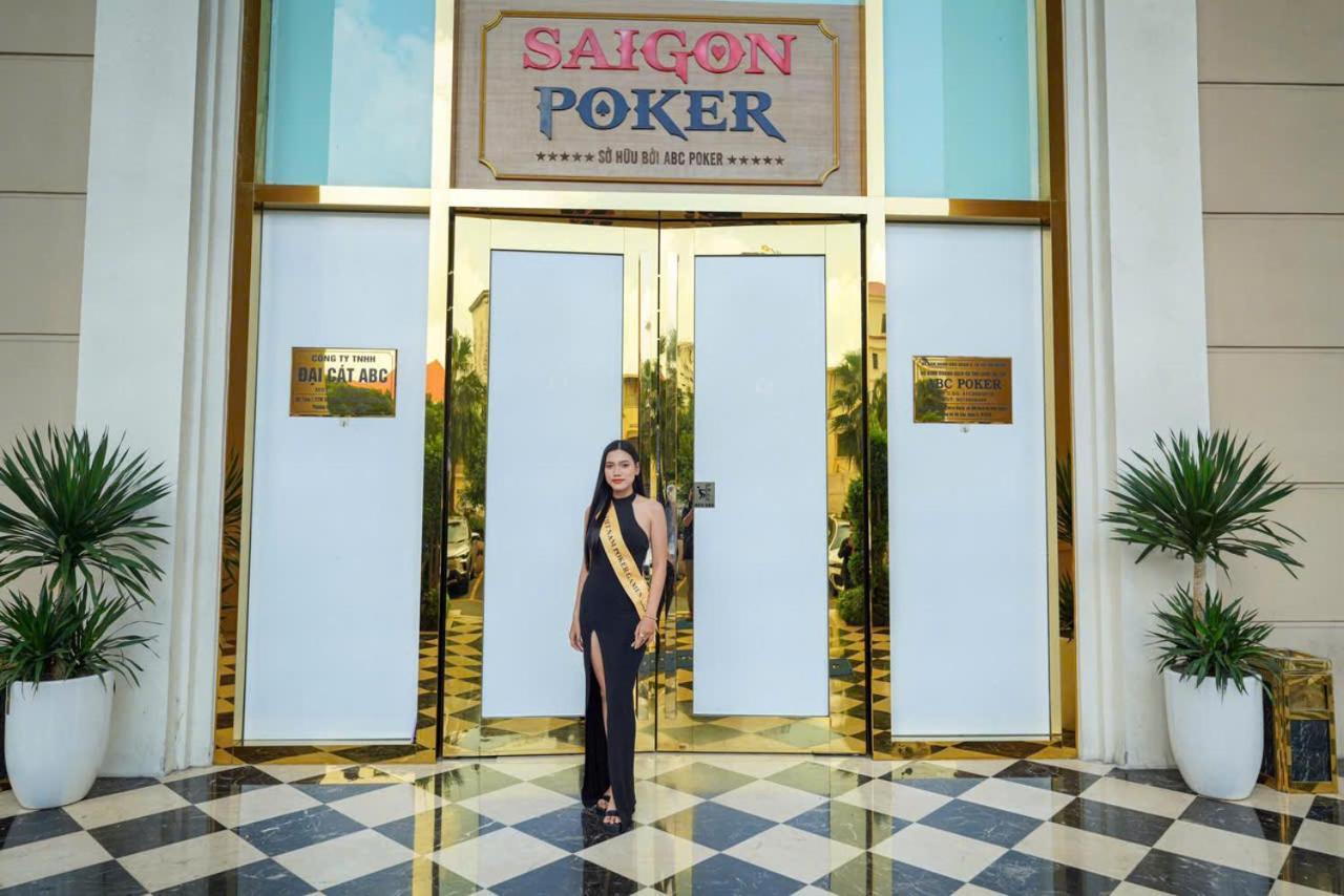 Apartment Nijo Kaya - Terra Royal Tower, Highclass, & Poker Table *